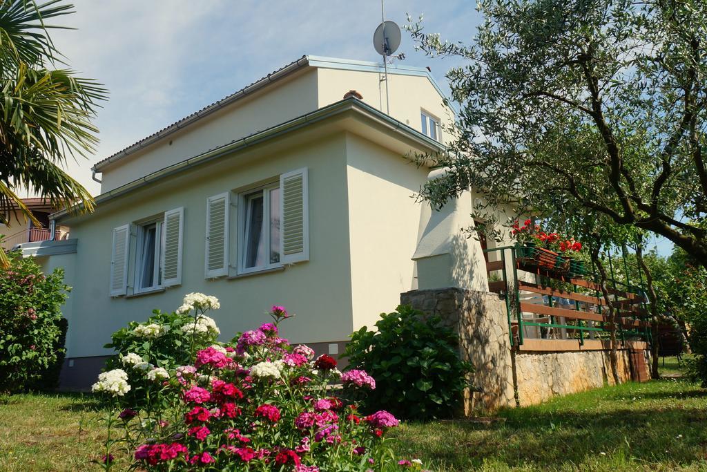 Studio And Apartment Nadia With Garden Poreč Oda fotoğraf